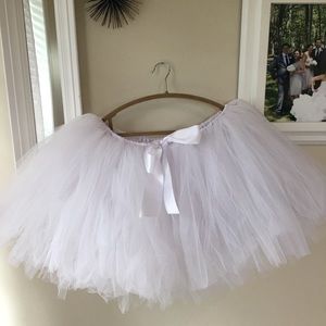 White TUTU, name unknown...small shop,no tag